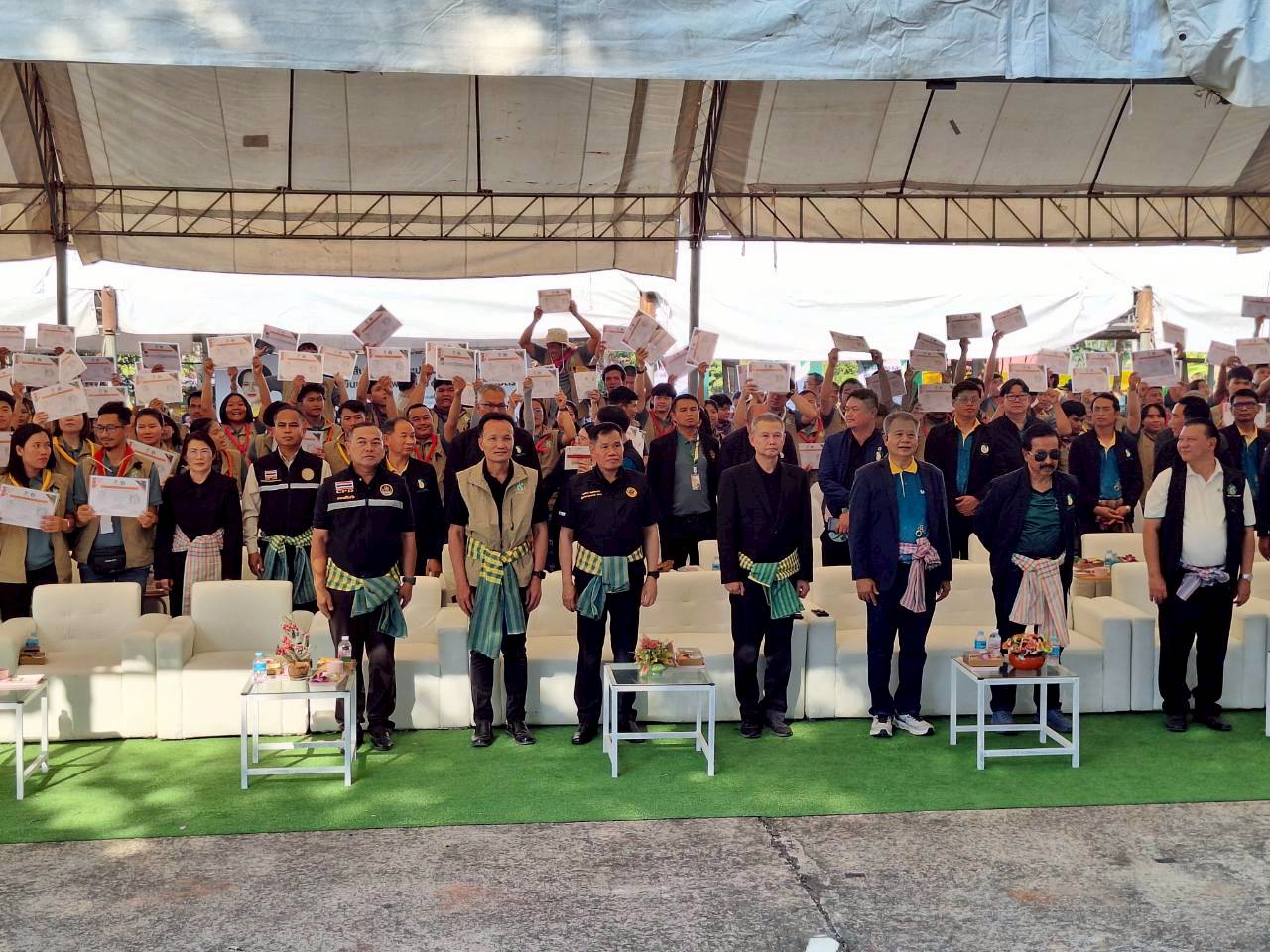 title - ผู้ตรวจราชการ ส.ป.ก. ร่วมเป็นเกียรติในพิธีปิดและมอบเกียรติบัตรแก่เยาวชนเกษตรกรรุ่นใหม่ โครงการพัฒนาเกษตรกรชาวสวนยางรุ่นใหม่ตามการขับเคลื่อนนโยบายของกระทรวงเกษตรและสหกรณ์ ประจำปี 2569 ณ ศูนย์เรียนรู้ยางพาราจังหวัดนครพนม อำเภอเมืองนครพนม จังหวัดนครพนม